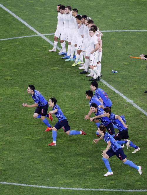 日本球员欧洲联赛踢主力